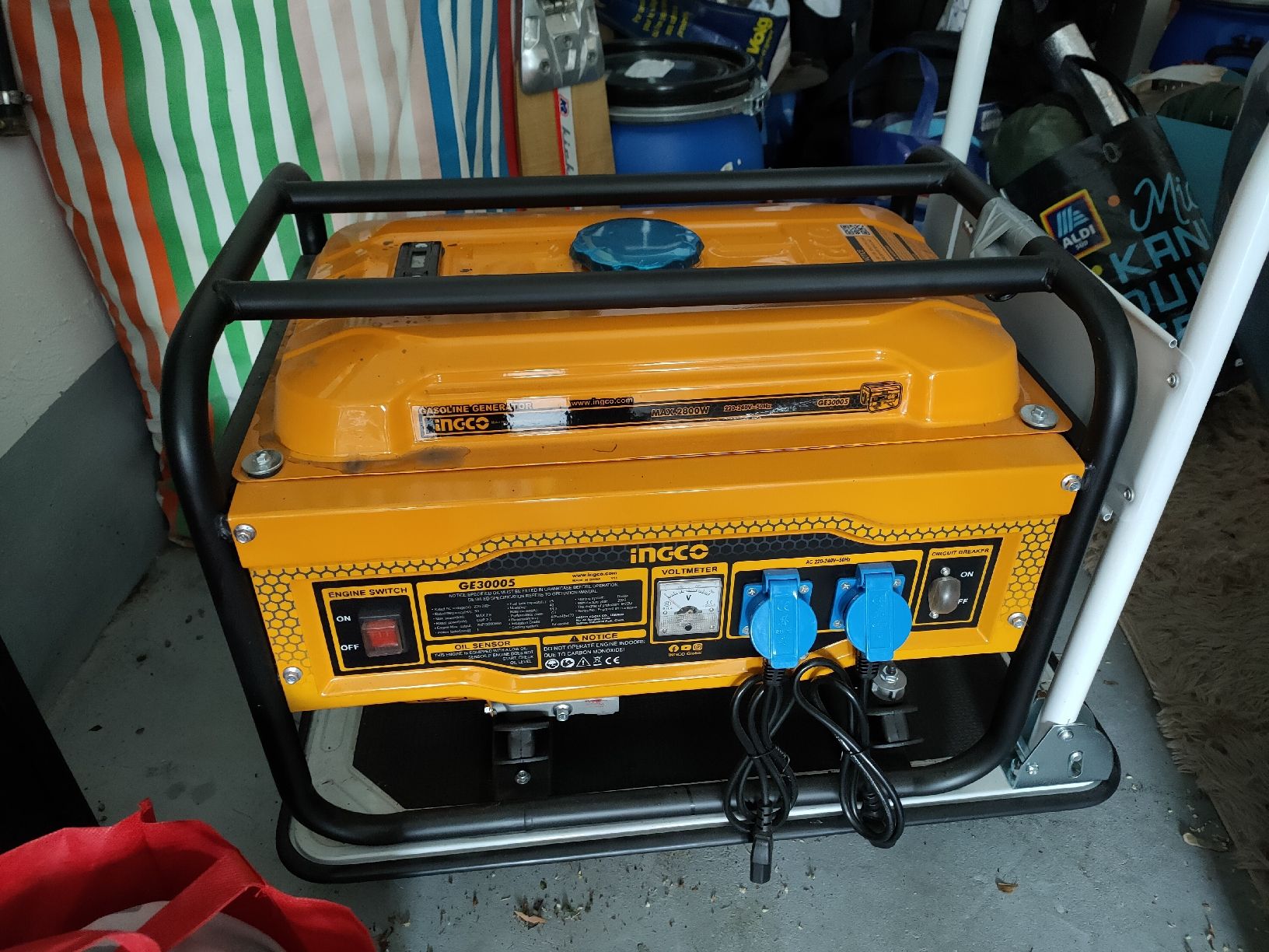 Generatori di corrente: Generator 2300 Watt – Usato da Wetzikon ZH venduto da Elos34