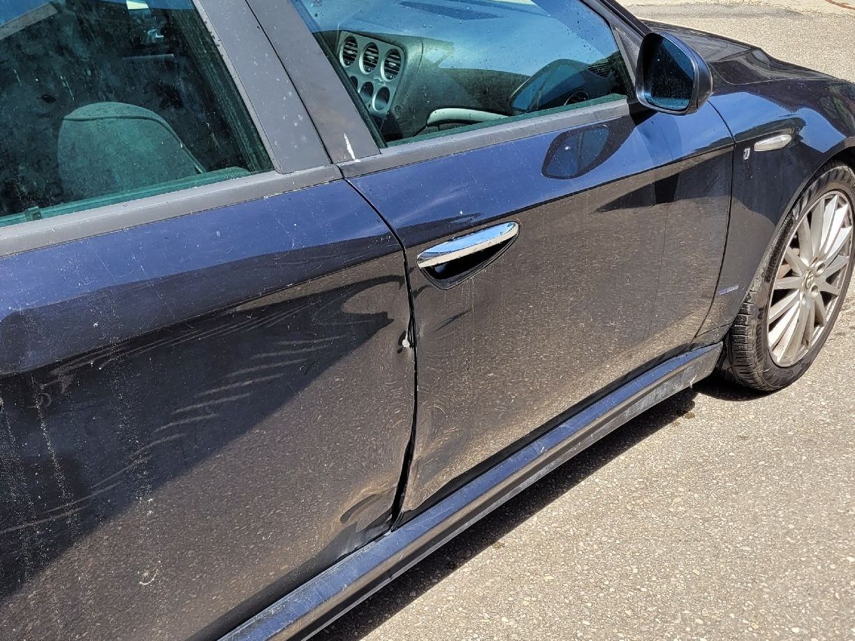 Alfa Romeo Automobili: Alfa Romeo 159 2.4 Jtdm – Difettoso da Thunstetten venduto da Emily2016 3