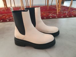 Boots, 38