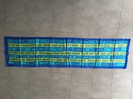 Blaues Seidenfoulard mit Rechtecken (lang)