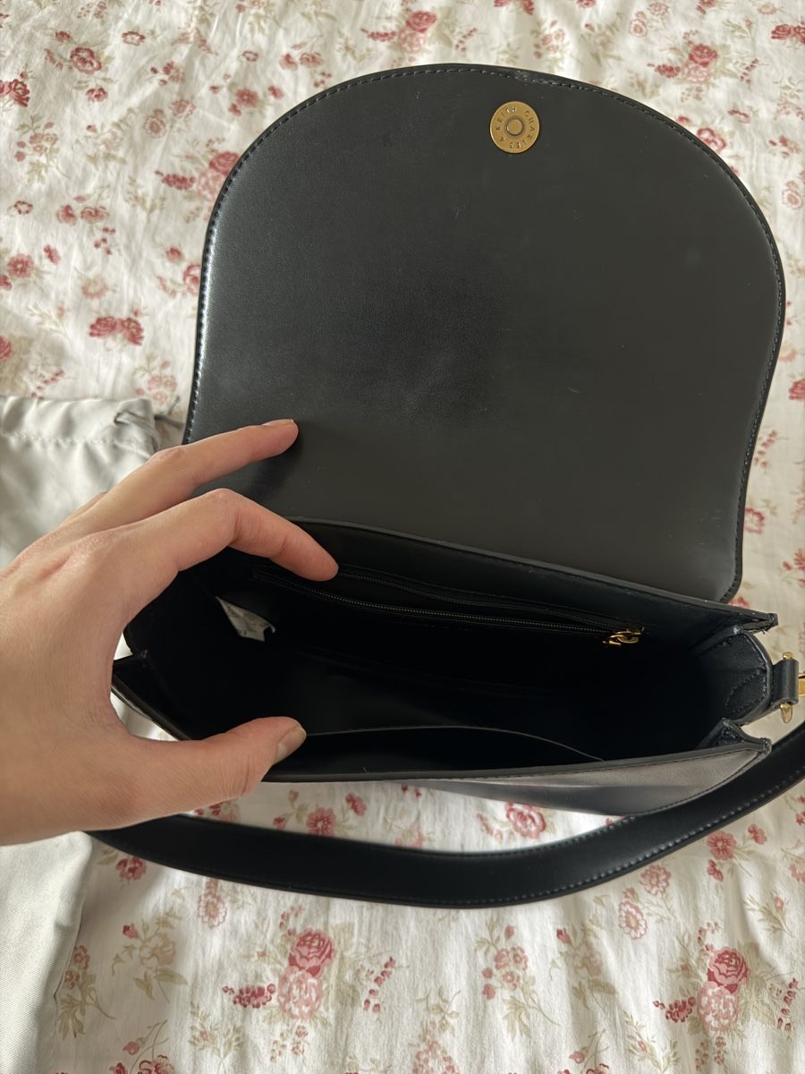 Sacs femmes: Charles & Keith Tasche  – D'occasion à Fribourg par DayaneH. 2
