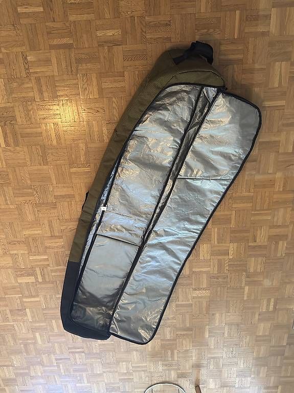 Surfboards & Schwimmbrette: Boardbag Dakine Fall Line Roller 175 – Gebraucht aus St. Niklausen LU von extrawelt 2