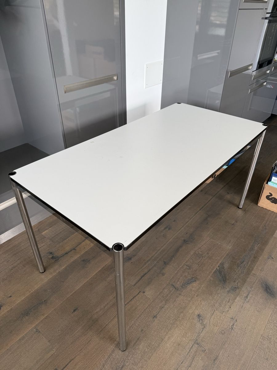 Schreibtische: Bürotisch – Gebraucht aus Immensee von Finoli.ch 1