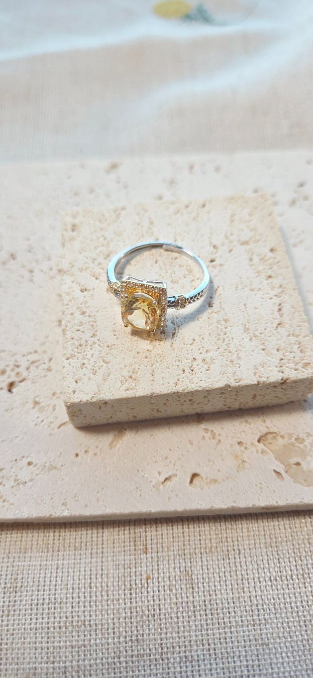 Anelli: NEW - S925 Citrine Ring (Adjustable) – Nuovo (secondo la descrizione) da Zürich venduto da cin_wcf6 5