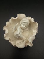 Dekorative Engel Figur in Blutenform gebraucht 