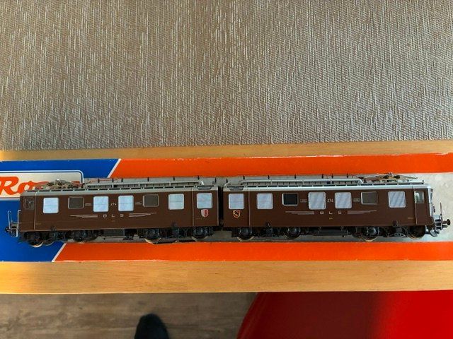Roco Modellini di ferrovie: Roco BLS Ae 8/8, 274, 69880 mit Digital-Decoder – Usato da Leuzigen venduto da bnbz101 3
