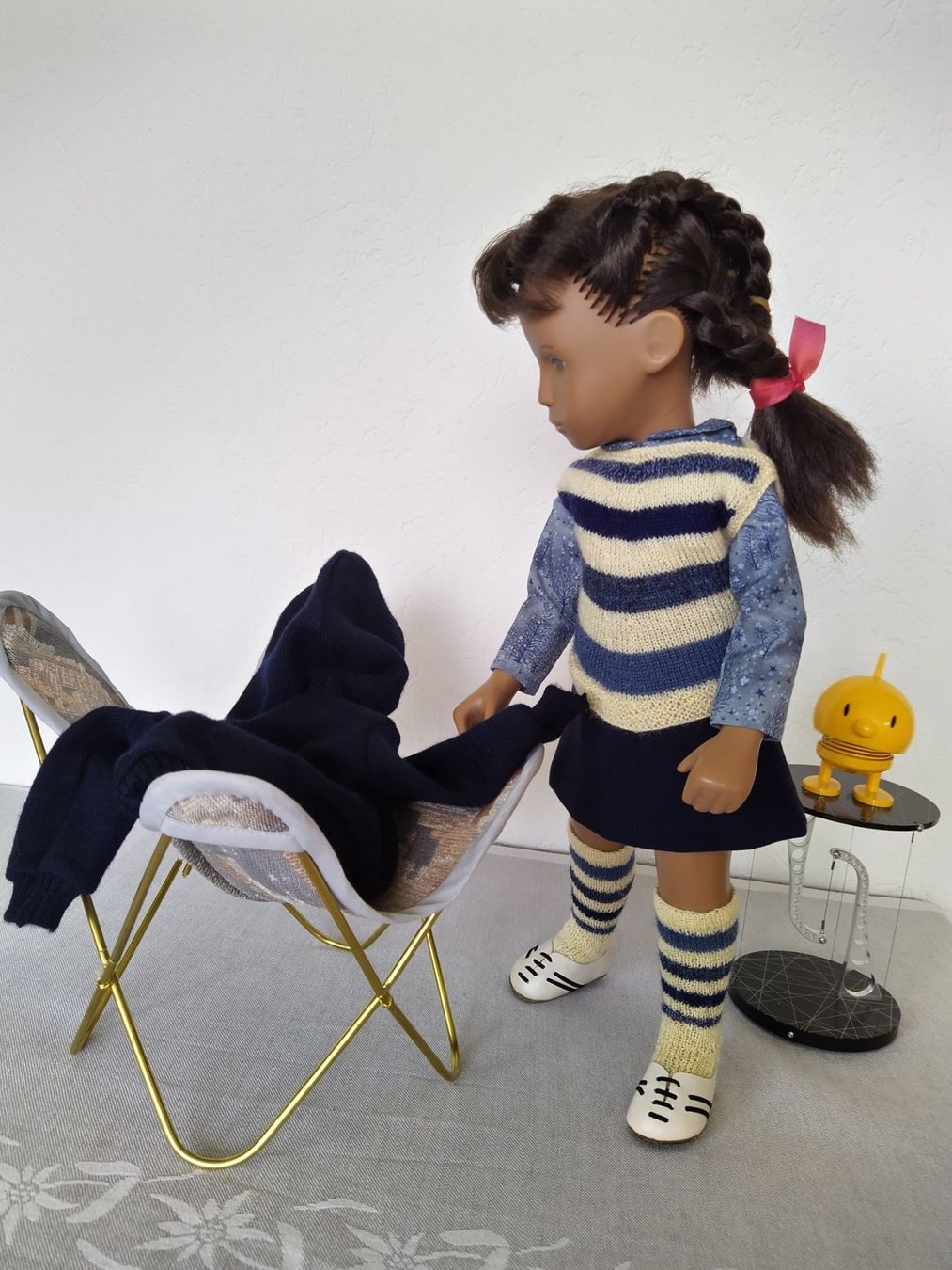 Giocattoli: Butterfly Chair Massstab 1:4 – Nuovo (secondo la descrizione) da Niederglatt ZH venduto da Aswi53 3