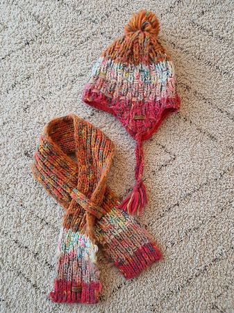 Strickmütze mit Schal, KU 47