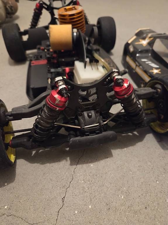 RC Modellbau: Voitures télécommandées 1/8 et 1/10 – Gebraucht aus La Croix-de-Rozon von SDI_83 1