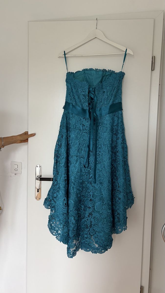 Vestiti: Blaues Abendkleid – Usato da Bern venduto da ece_nxk7 1