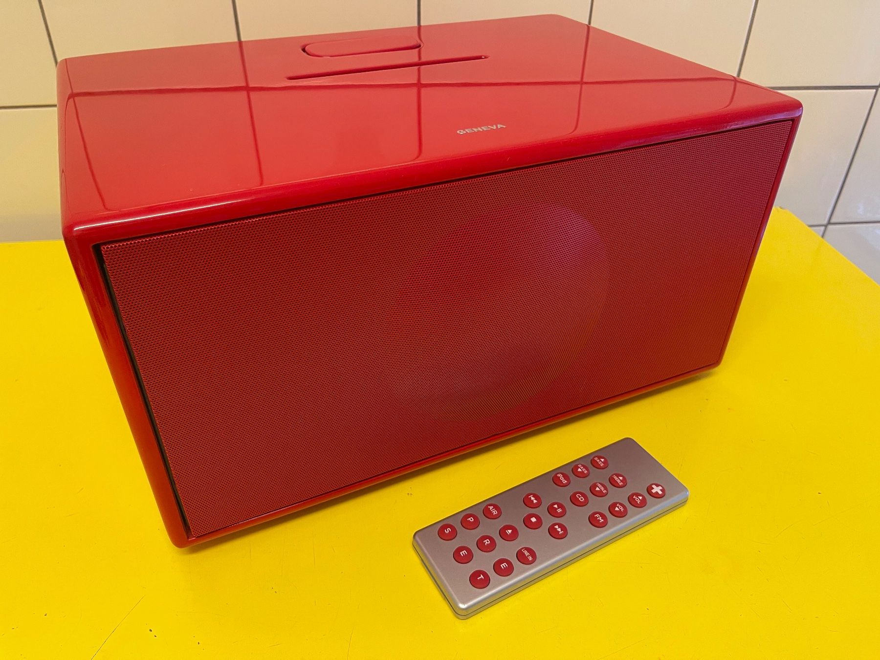 Lecteur multimedia & Streamer: Geneva Sound System Model M mit Fernbedienung – D'occasion à Ftan par ch__68hf 1