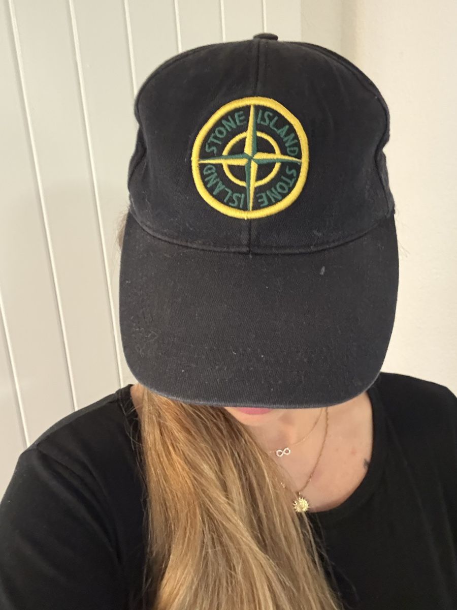 Stone Island Altro in  Abbigliamento & Accessori: Stone Island Kappe/Hut in schwarz mit Logo – Usato da Oberhofen Thun'see venduto da ClaudiaKelesh 3