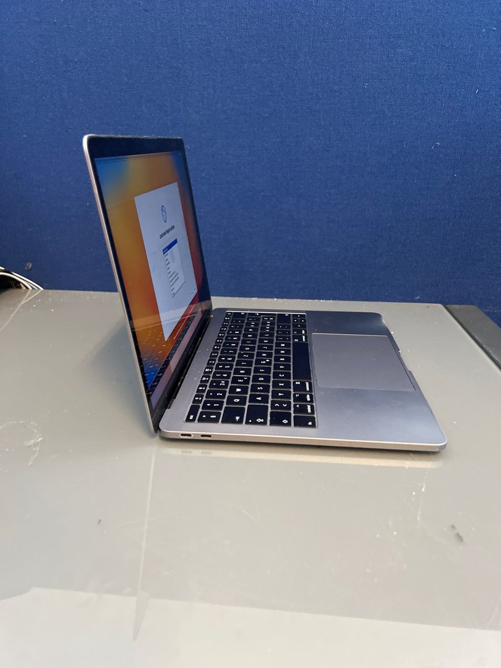 Apple Notebook: MacBook Pro 13" Spacegrey 2017 Schlag im Display #58 – Difettoso da Dietikon venduto da speedkauf 1