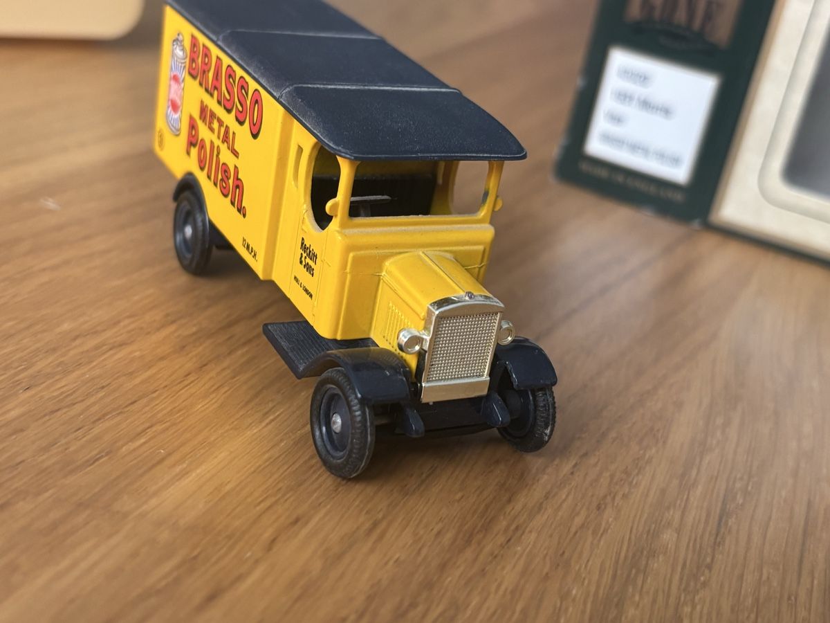 Modellbausätze & Standmodelle: Petite camionnette jaune anglaise  – Gebraucht aus Orbe von car_8grw 7