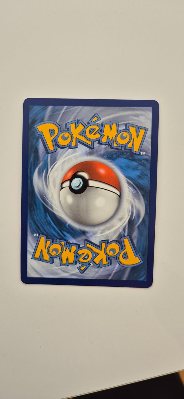 Pokémon Cartes à collectionner: Carte Pokemon Tyranitar V – D'occasion à Lausanne par malimar3 1
