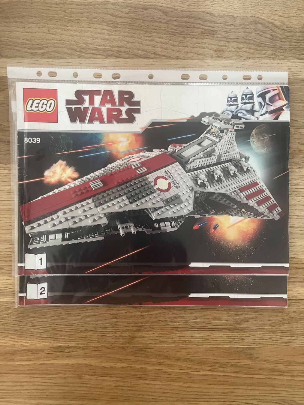 Lego Spielzeuge: Lego Star Wars Set 8039 Venator – Gebraucht aus Wimmis von Aluethi
