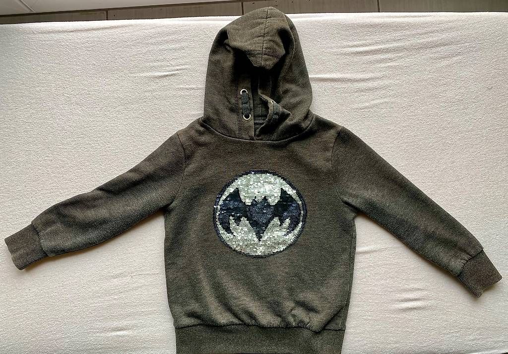 Maglioni & Felpe: Pullover - Hoodie mit Wendepailletten 110/116 – Usato da Fehren venduto da Flugzeug1177 2