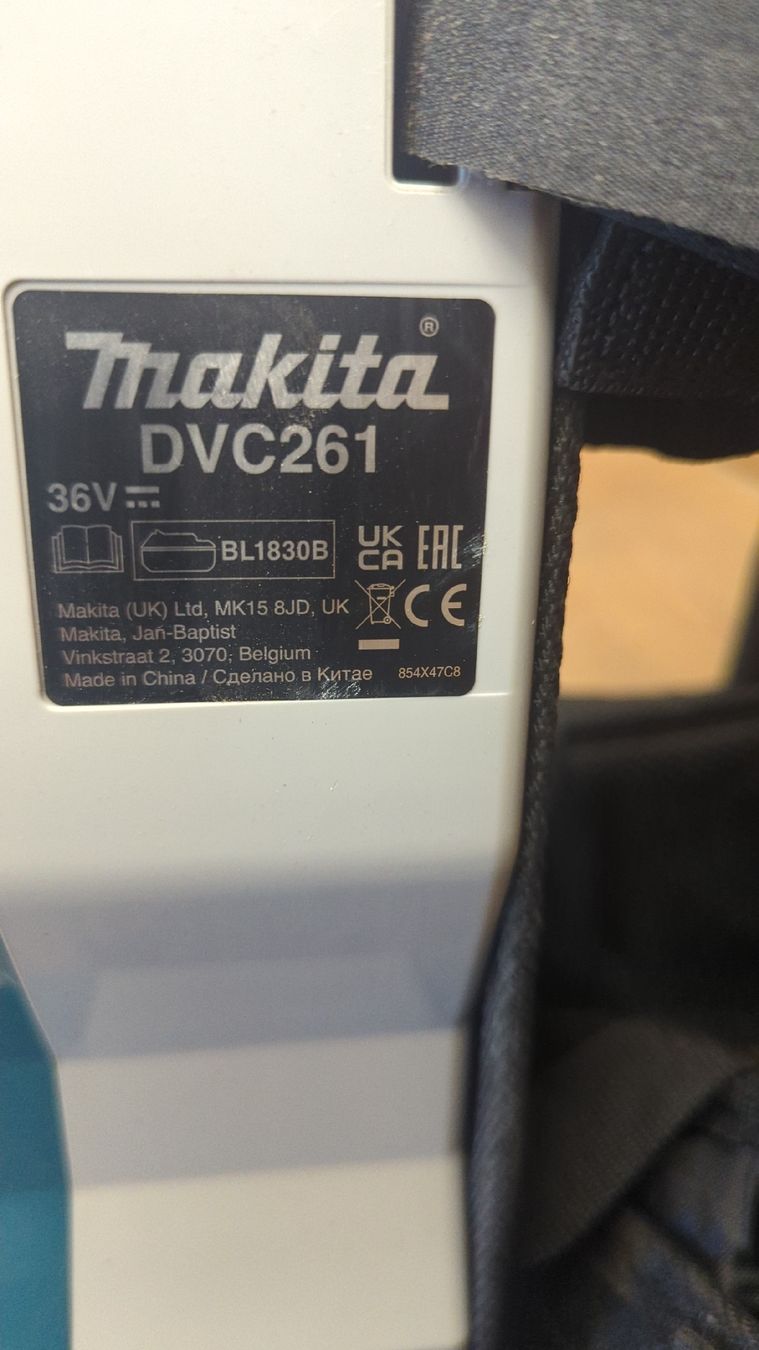 Makita Aspirateurs & Accessoires: Makita Rucksackstaubsauger – D'occasion à Herzogenbuchsee par rou_yyh2 1