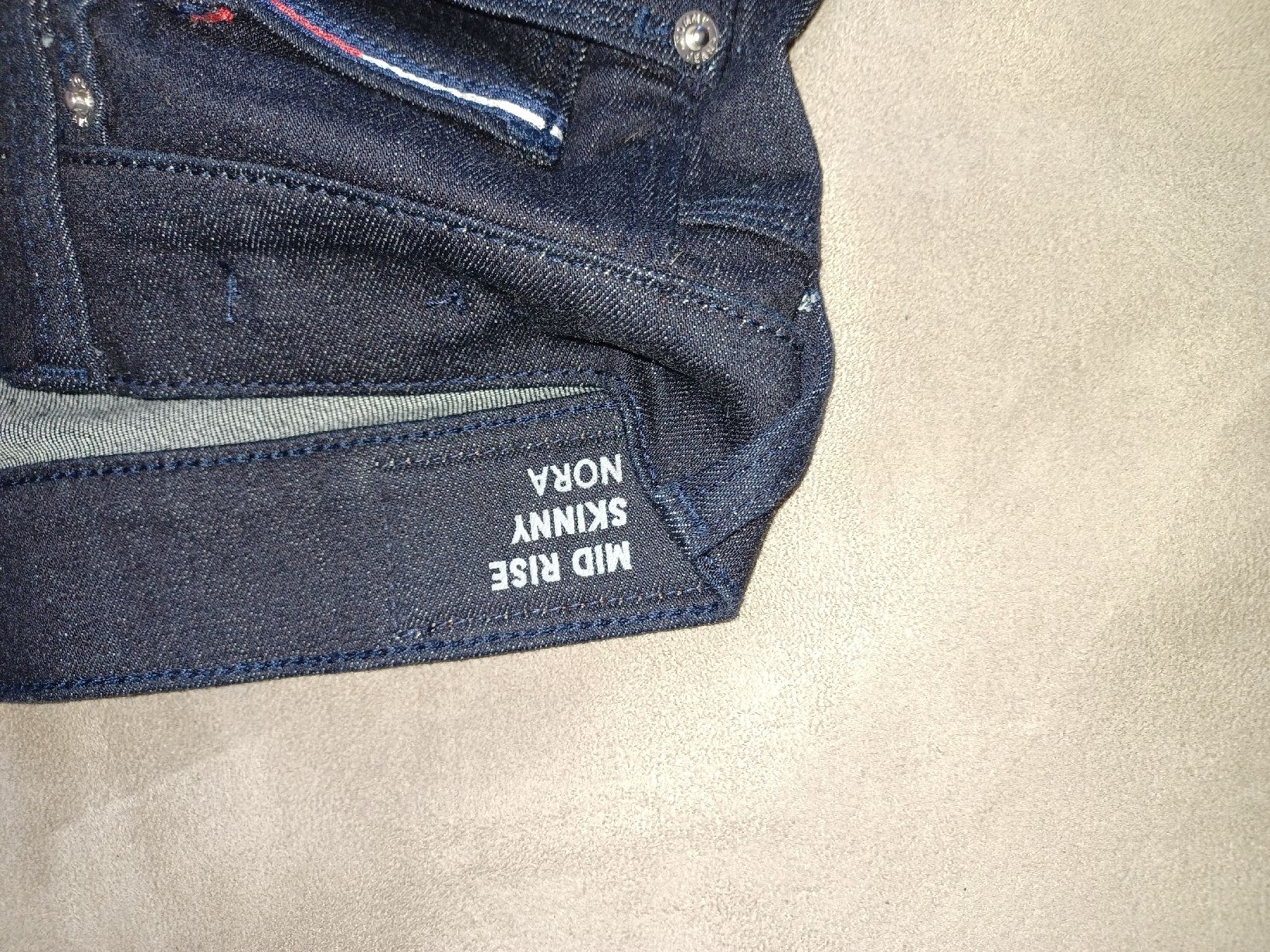 Tommy Hilfiger Jeans: jeans Tommy Hilfiger Nora 29/32 – Neu und originalverpackt aus Servion von josephine22 2