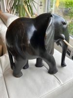 Elefant aus Holz