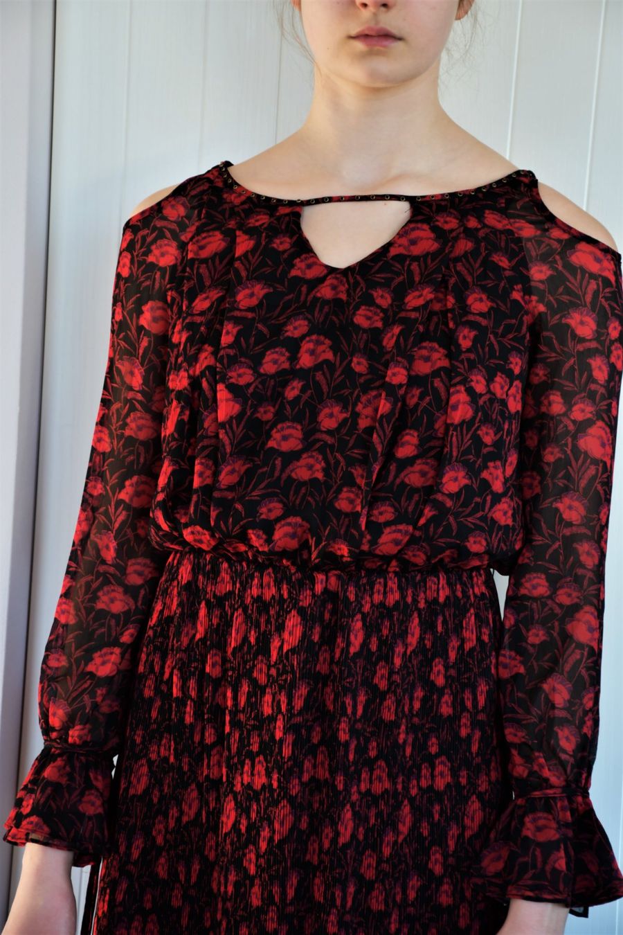 Guess Vestiti: neu Kleid von Guess gr. S – Nuovo e nell'imballaggio originale da Nuglar venduto da Korsika2 1