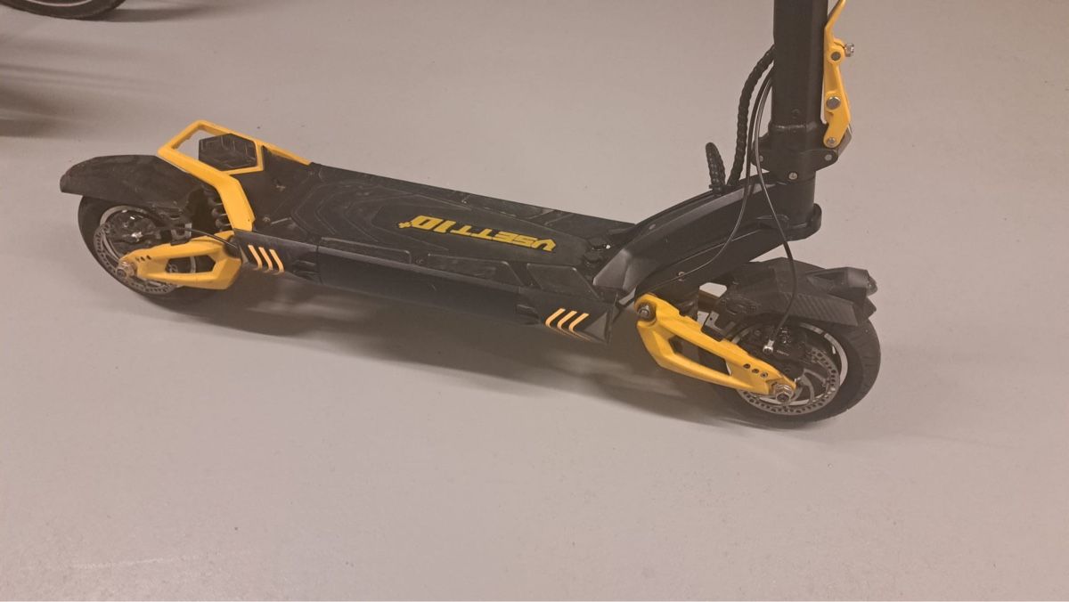 Velos: Vsett10+  28 Ah – Gebraucht aus Düdingen von xxxcartuning