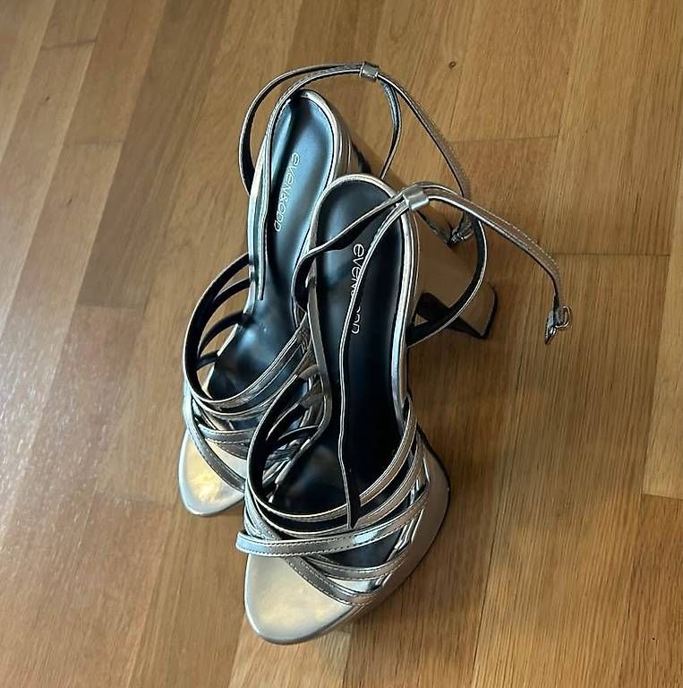 Chaussures femmes: even&odd silver platform sandals – D'occasion à Schlieren par jul_yrw7 3