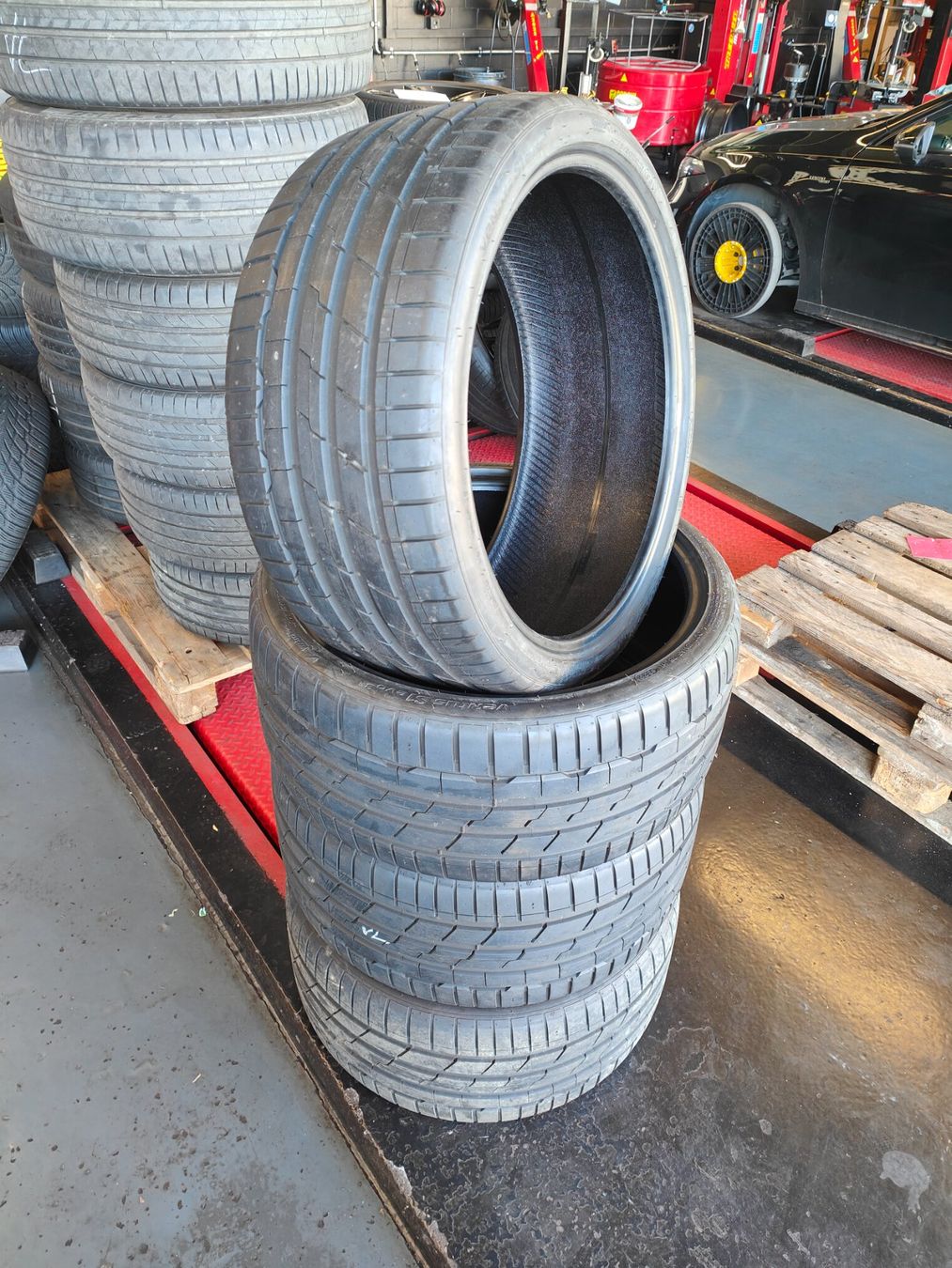 Hankook Pneus & Kompletträder: Audi RS6 / RS7 Sommerreifen – Gebraucht aus Oberengstringen von Reifen-Lagerverkauf