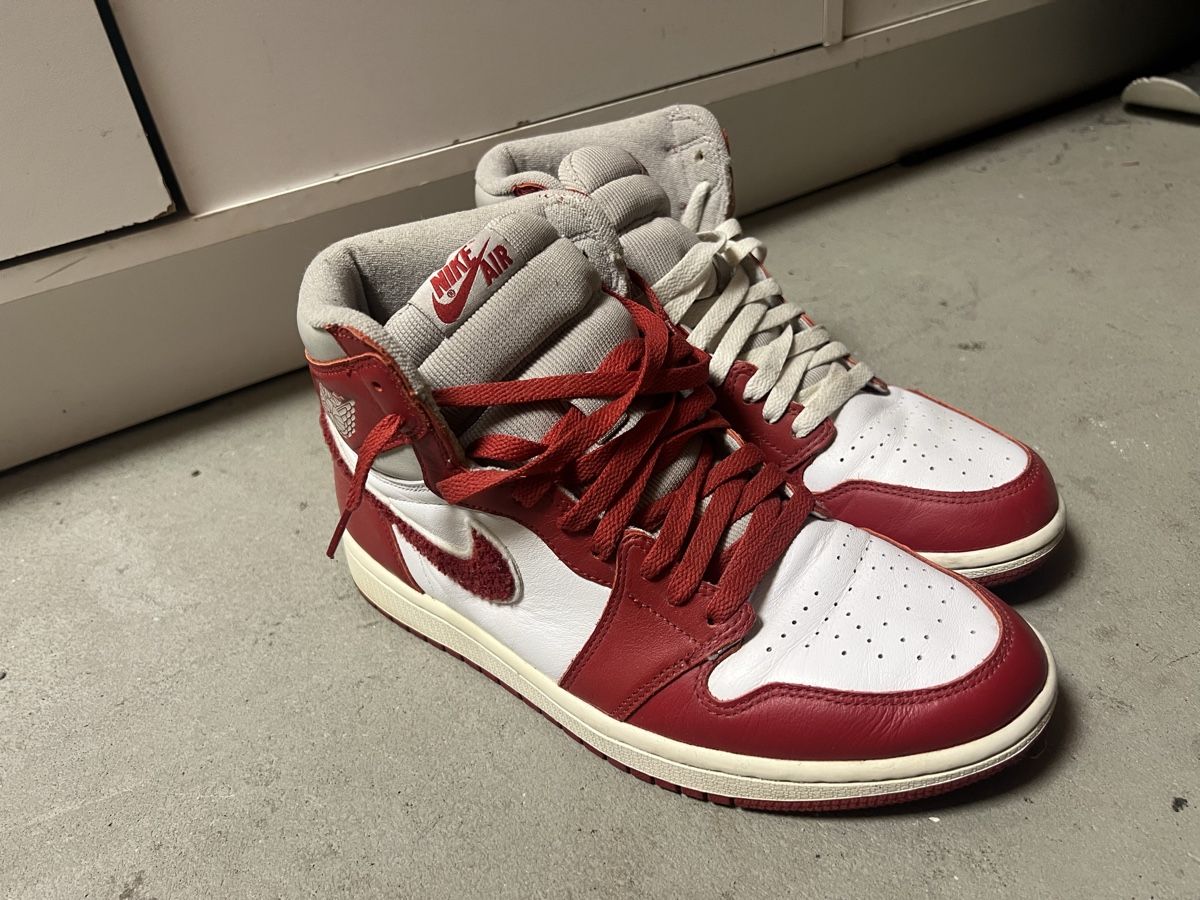 Nike Scarpe da uomo: Nike Air Jordan 1 High – Usato da Villmergen venduto da Elcus7 1