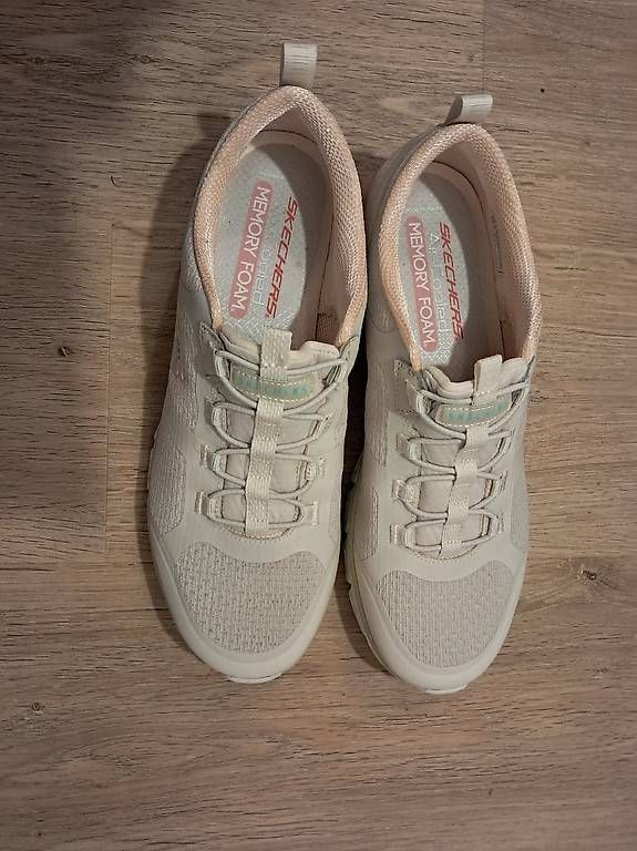 Scarpe da donna: Damen Sneaker Skechers  – Usato da Basel venduto da len_t965 1