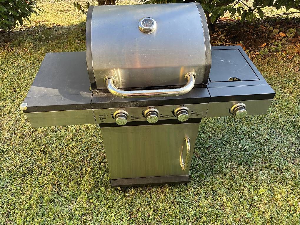 Gonser Griglie: Gas Grill Gonser !!! Gebraucht – Usato da Widnau venduto da ethimon