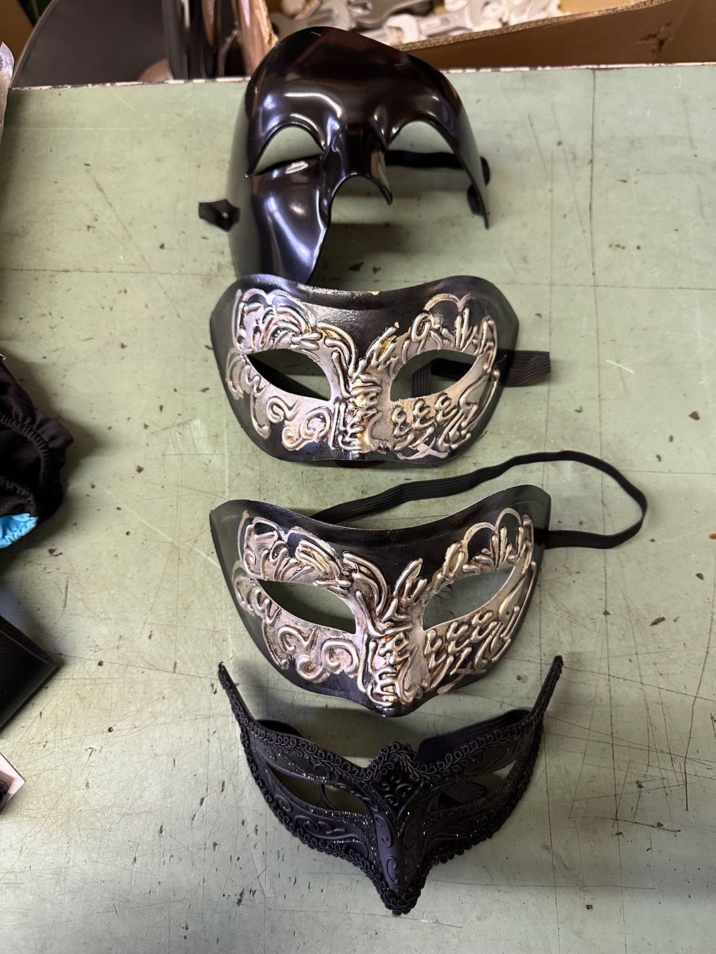 Costumes: 4 neue Masken – Neuf (Voir description) à Necker par liq24