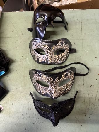 4 neue Masken
