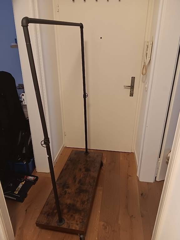 Guardaroba: Kleiderständer mit Rollen (Vasagle) – Usato da Basel venduto da jl8_fgl6 1