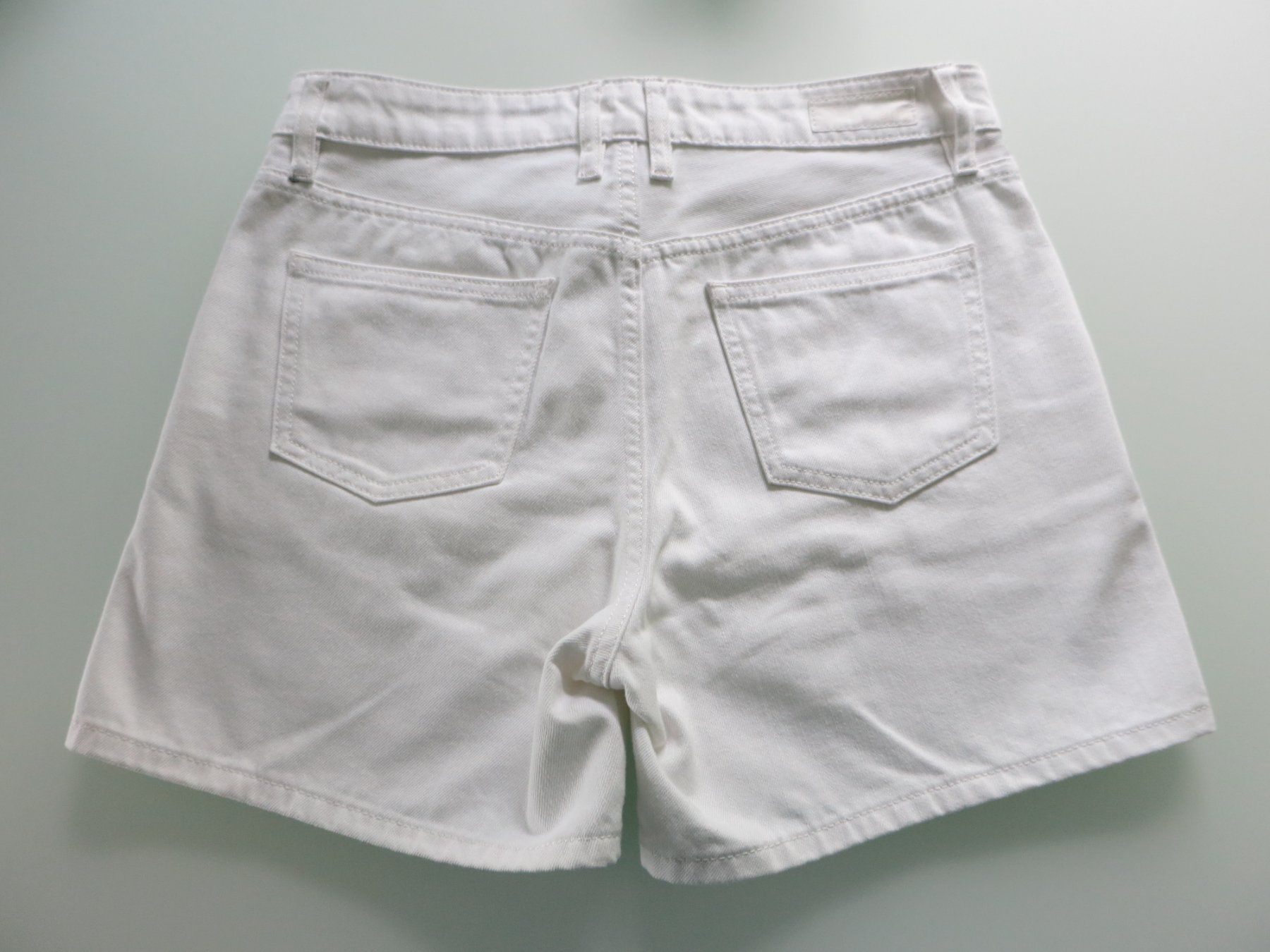 Pantaloni: edc Shorts weiss Damen – Usato da Wisen SO venduto da Ihunter 3