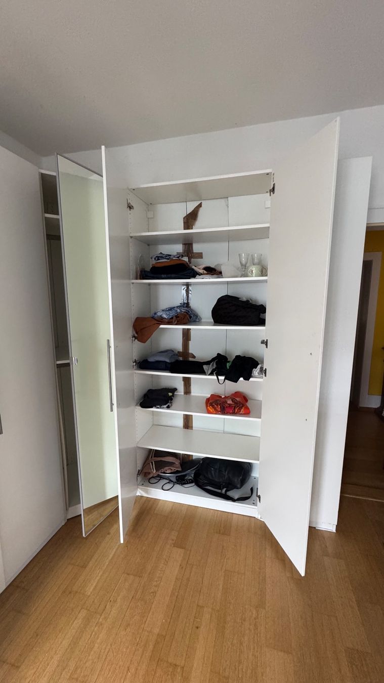Ikea Armadi: IKEA PAX Eckschrank Weiss - Gratis – Usato da Zürich venduto da Second_Style 5