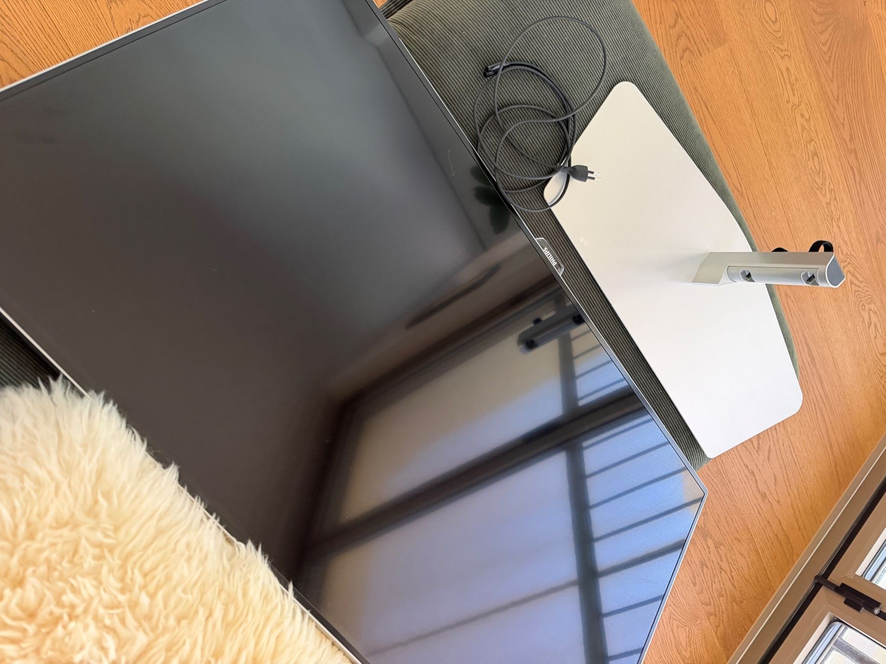 Philips Televisori: HD LED Philips Smart TV Ambilight – Usato da Zürich venduto da mico_w 1