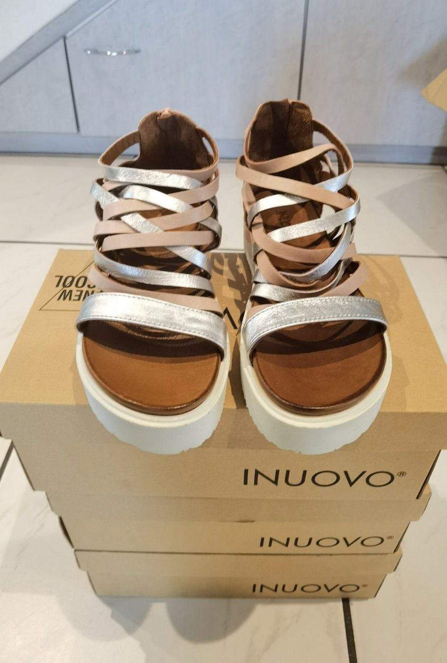 Scarpe da donna: Leder Sandalen Gr. 39 – Nuovo e nell'imballaggio originale da Uerkheim venduto da Justi.y 1