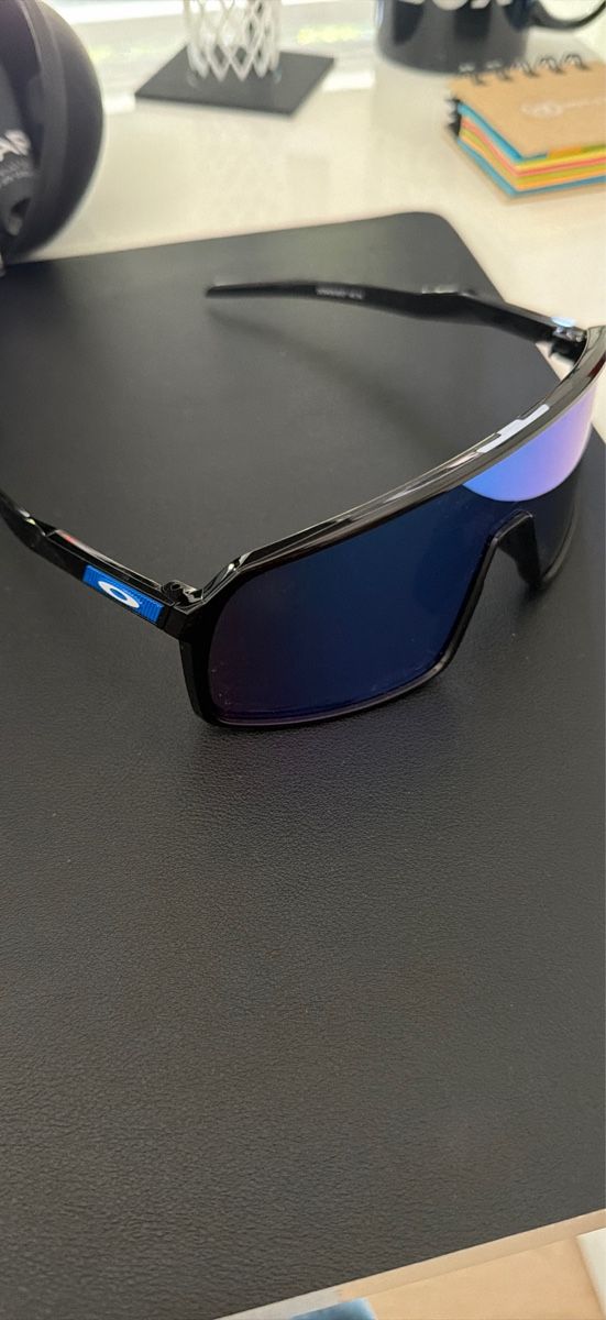 Brillen & Gläser: Oakley Sunglasses Black Frame Blue Lens good condition – Neu und originalverpackt aus Aesch BL von AuroPiz