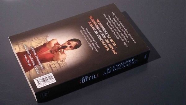 Libri: Schwärzer als die Nacht – Usato da Dübendorf venduto da Povo 3