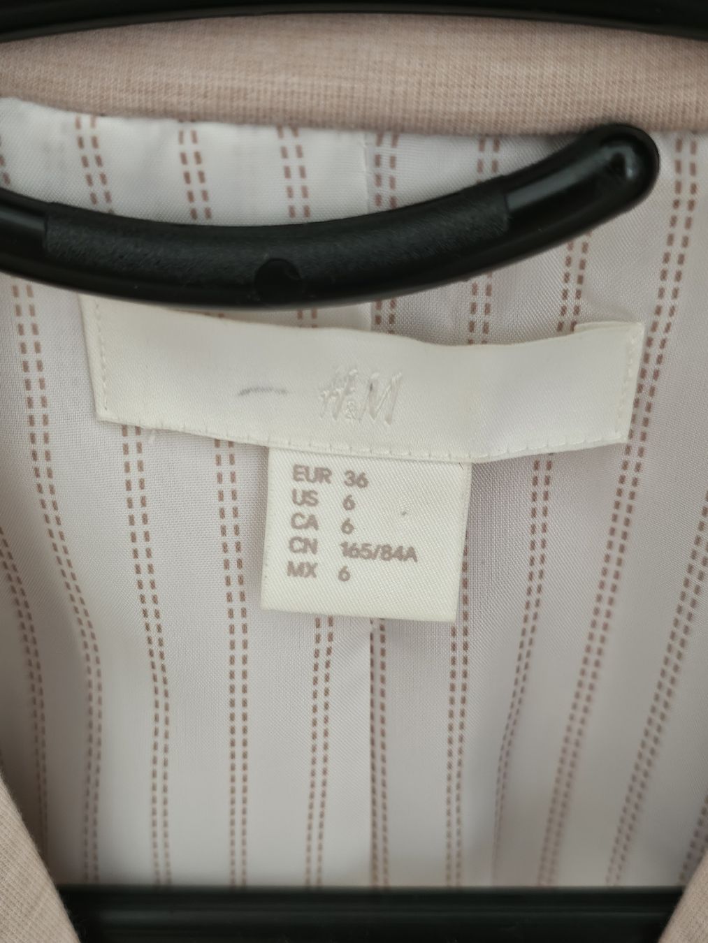 H&M Giacche: Blazer Gr. 36 NEU H & M – Nuovo e nell'imballaggio originale da Neukirch (Egnach) venduto da Bonita6 2