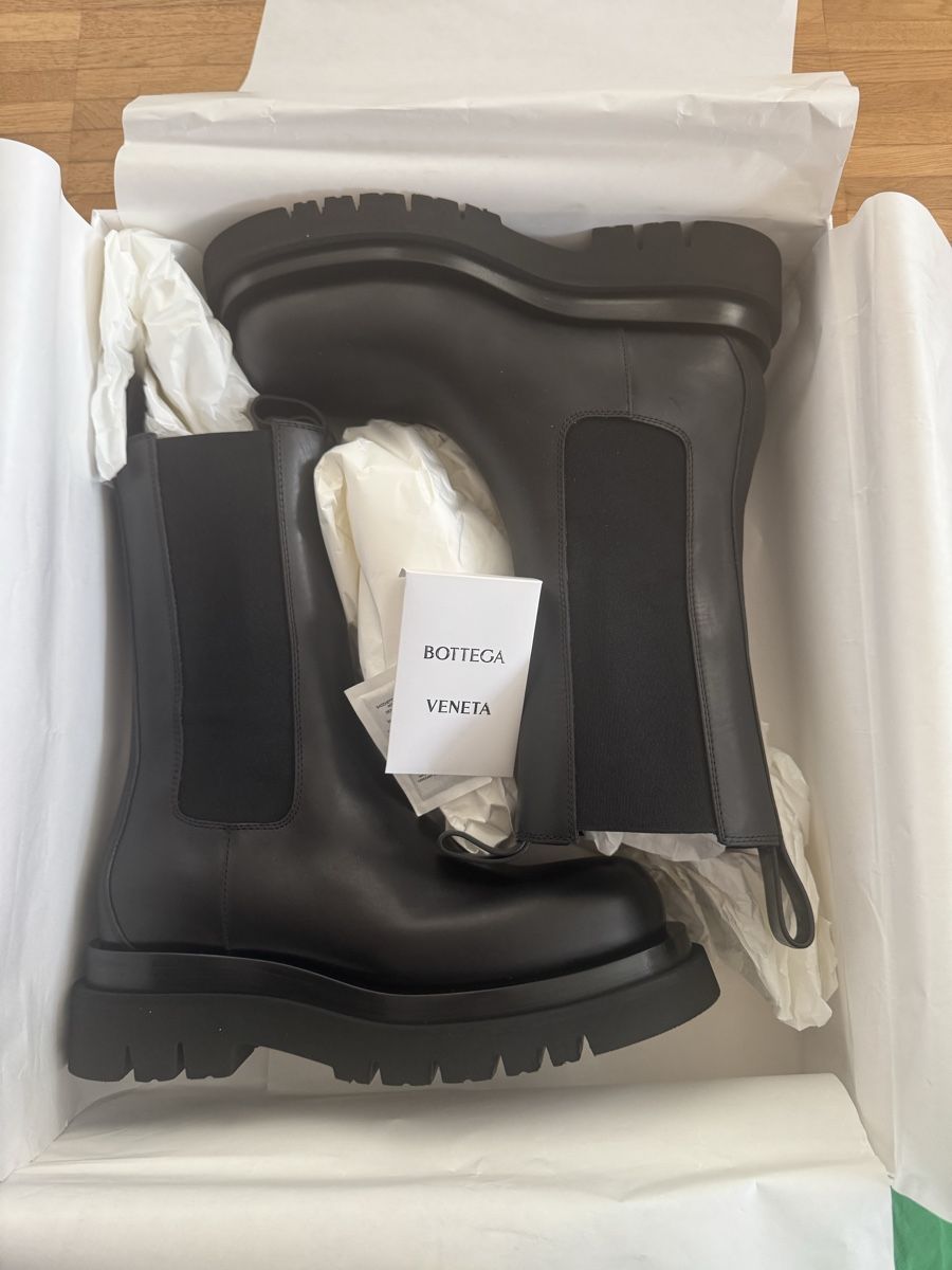 Bottega Veneta Damenschuhe: 2 Grösse BOTTEGA VENETA Lug Stiefelet  Gr.38 oder Gr.37 – Neu und originalverpackt aus Pfäffikon SZ von EMMA0111 5