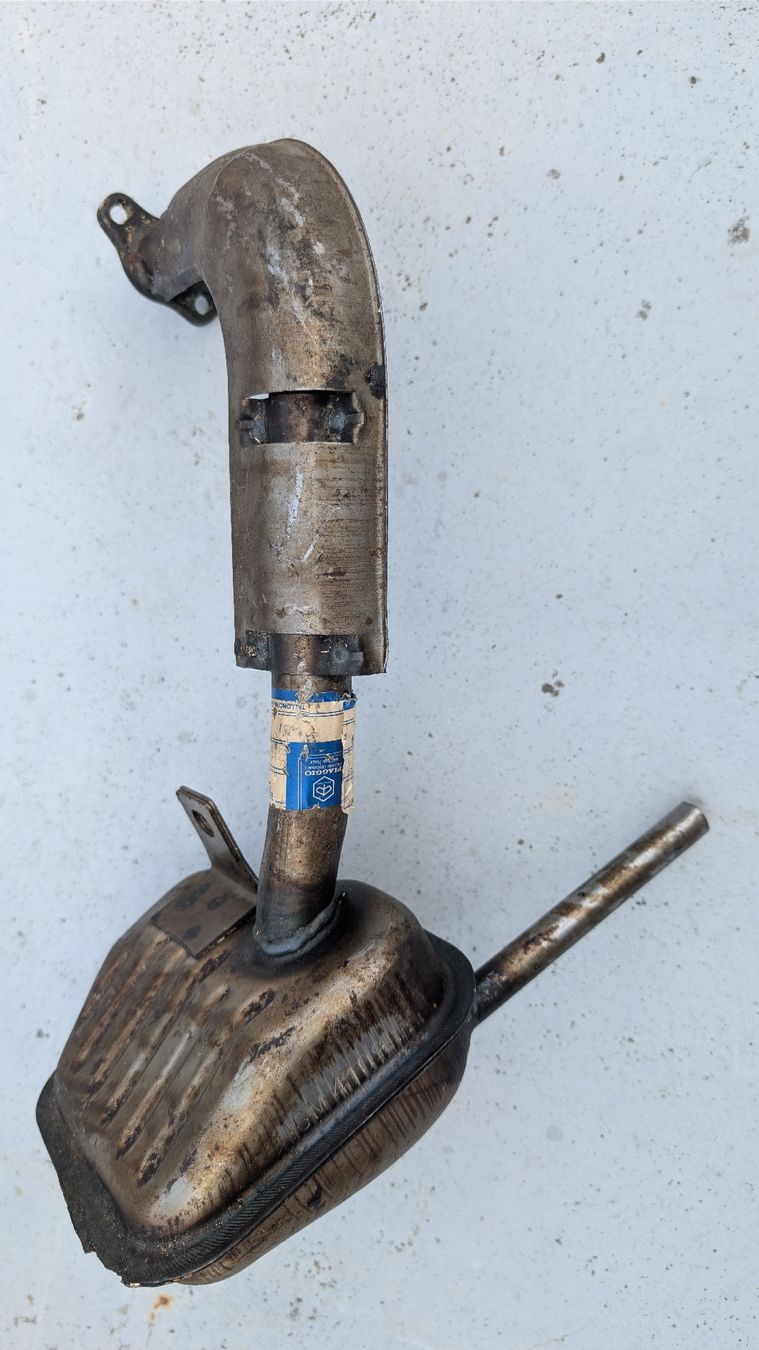 Vespa Auspuffanlagen: Orginal Auspuff Vespa 50 – Neu (gemäss Beschreibung) aus Oberriet SG von Bokost