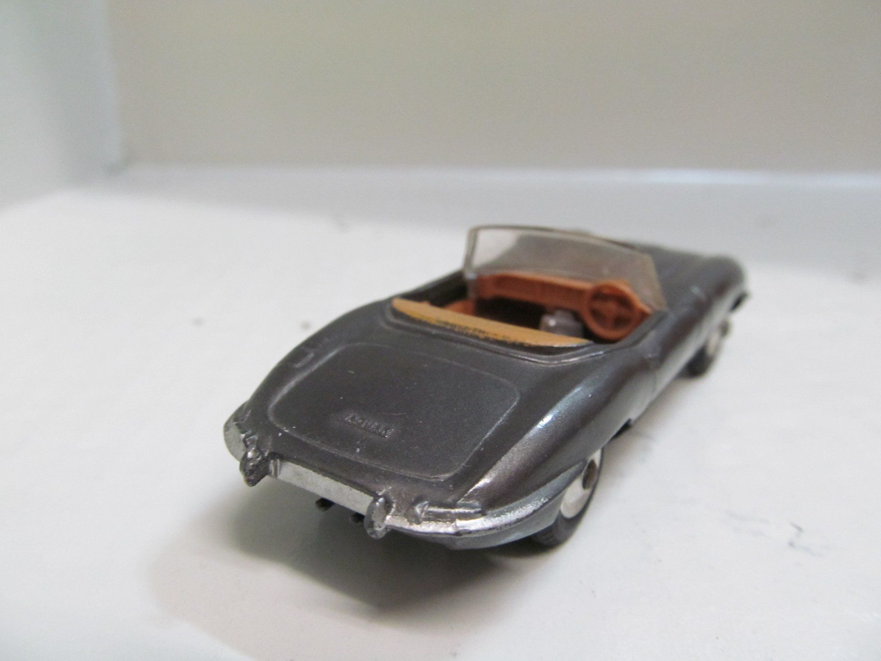 Corgi Toys Modellautos: JAGUAR E TYPE OFFEN   CORGI TOYS  AUS  VITRINE – Neu (gemäss Beschreibung) aus Grueningen von malamut56 1