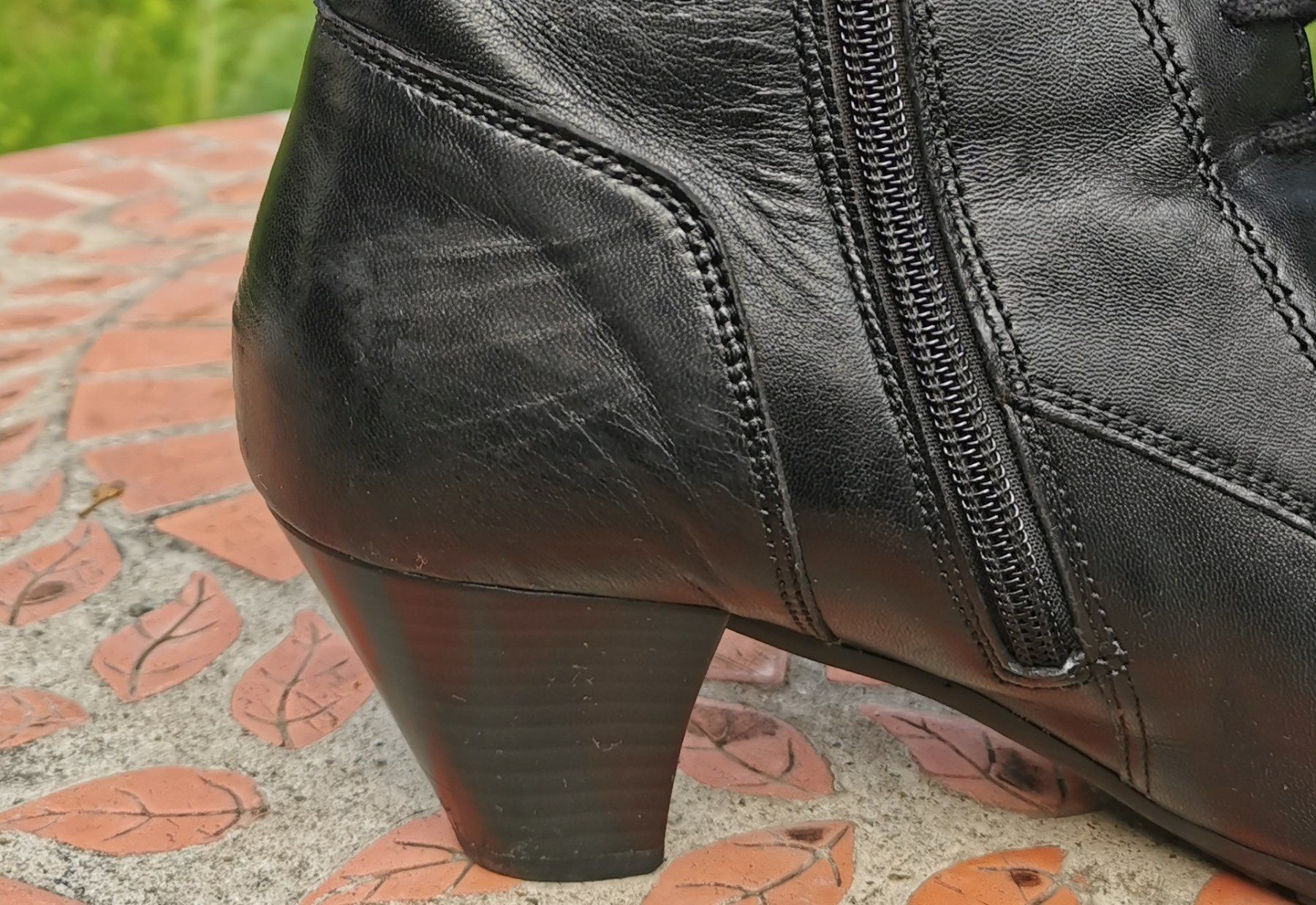 Gabor Scarpe da donna: Stiefelette schwarz von Gabor – Usato da Luzern venduto da buypie 2