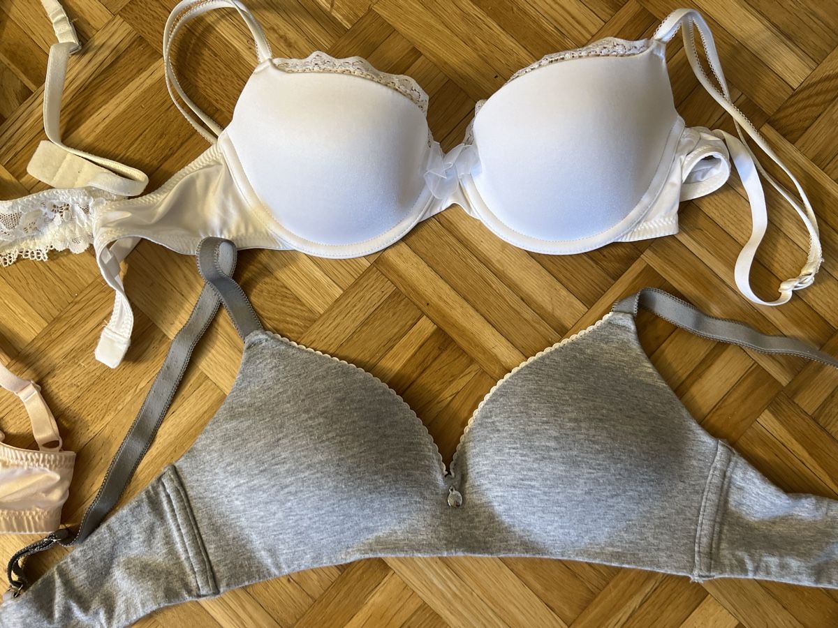 Autres dessous: Damen BHs 75A/75B – D'occasion à Zuchwil par Commander0 3