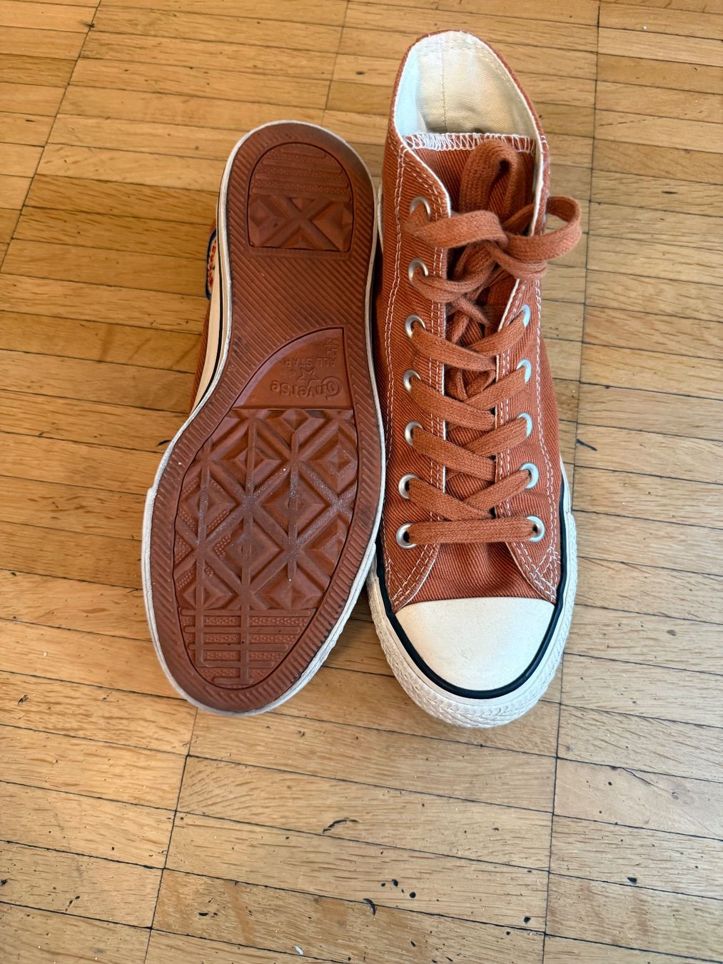 Converse Scarpe da donna: Converse All Stars High Top, Grösse 38 – Usato da Zürich venduto da congenium 1