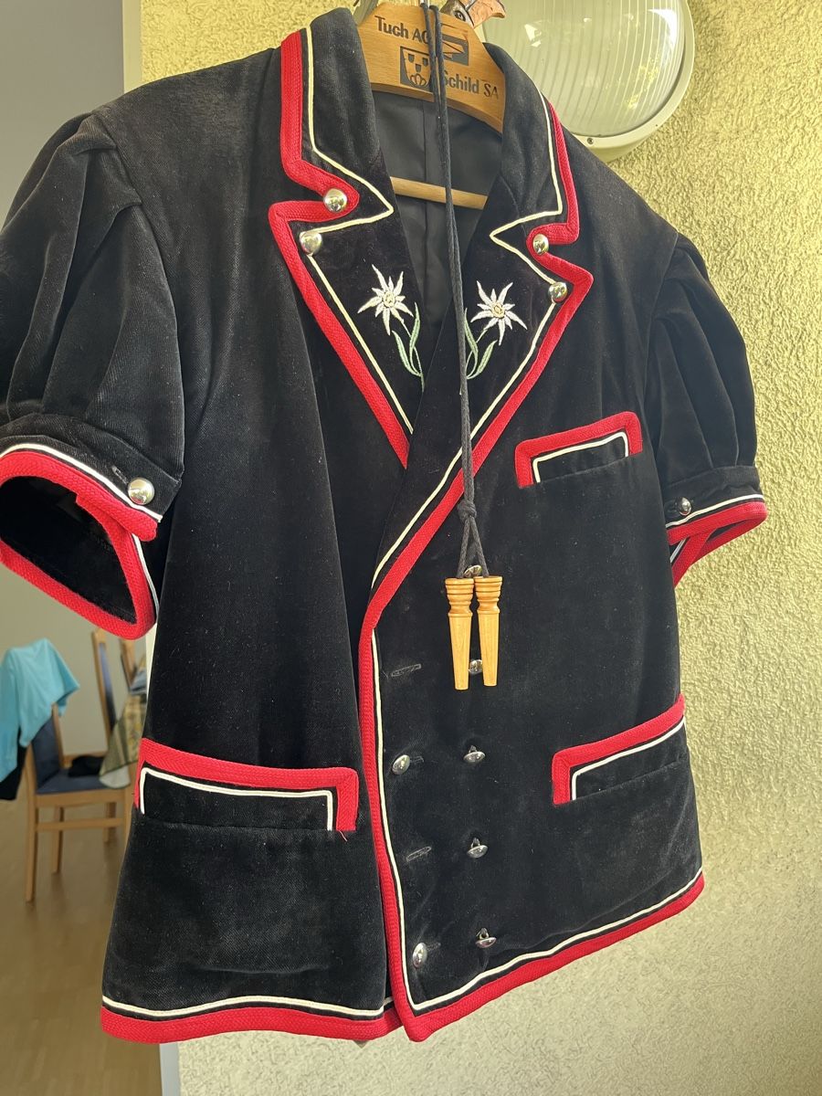 Vestes: Samtmutz  – D'occasion à Ebikon par Schwan08