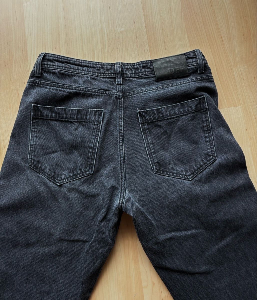 Jeans: Jean Noir 33 – Nuovo (secondo la descrizione) da Denens venduto da RomainSecondeMain 2