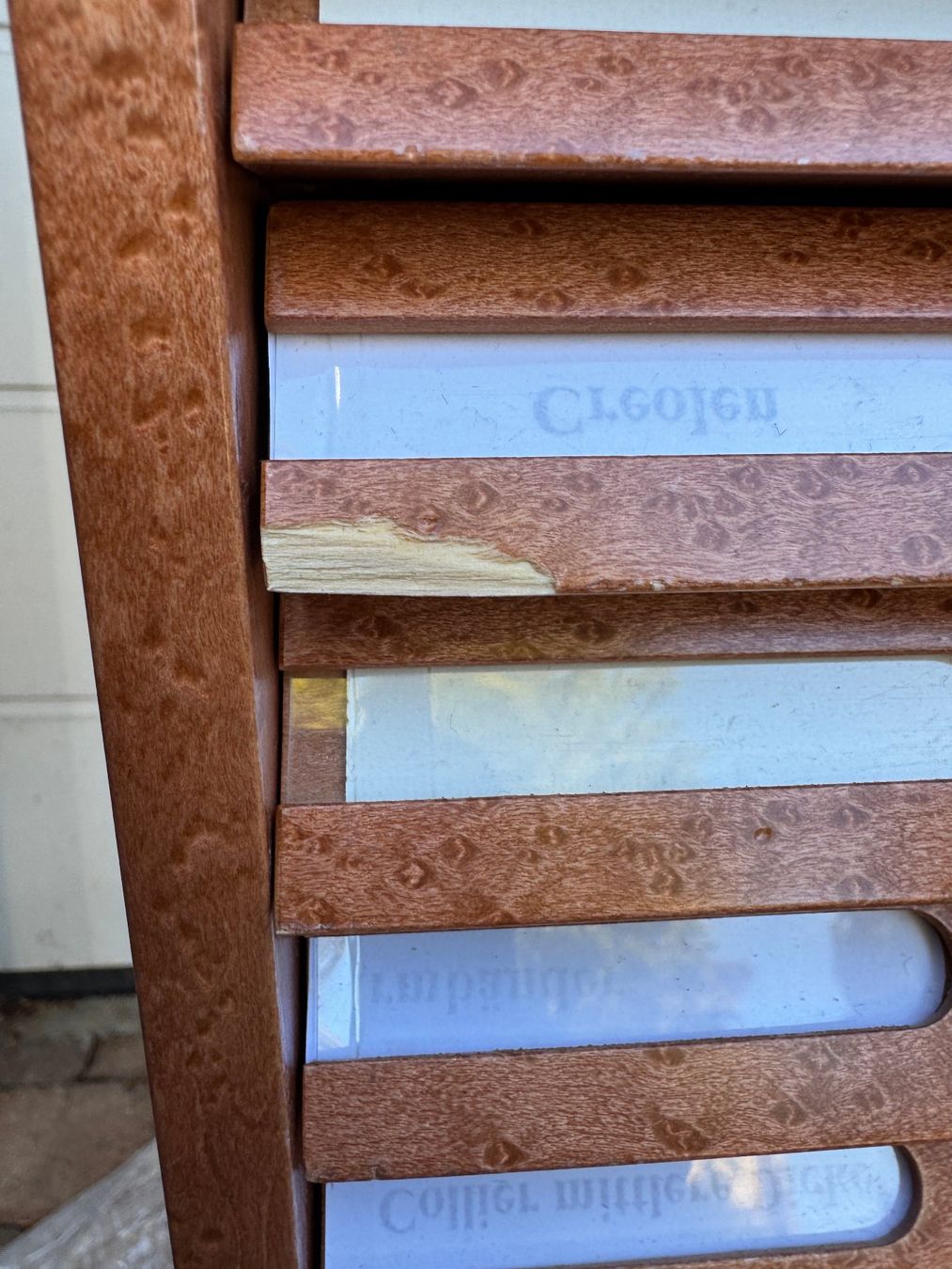 Schränke: Schmuck Bijouterie Möbel – Gebraucht aus Schönenwerd von Comtoise 7